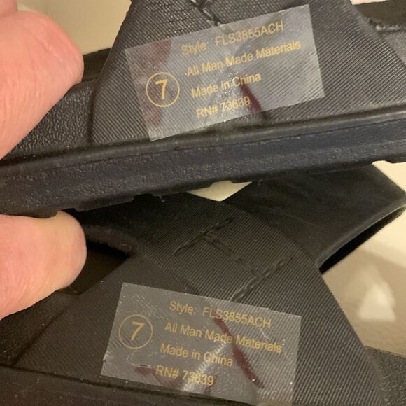 Chinese Laundry Casual size 7 black shoes with Velcro closure - Picture 7 of 8